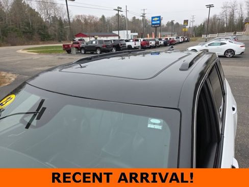 Used 2023 Jeep Grand Cherokee Overland w/ Luxury Tech Group IV image 42