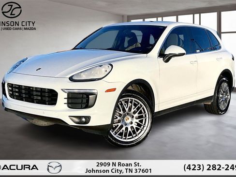 Used 2016 Porsche Cayenne image 1