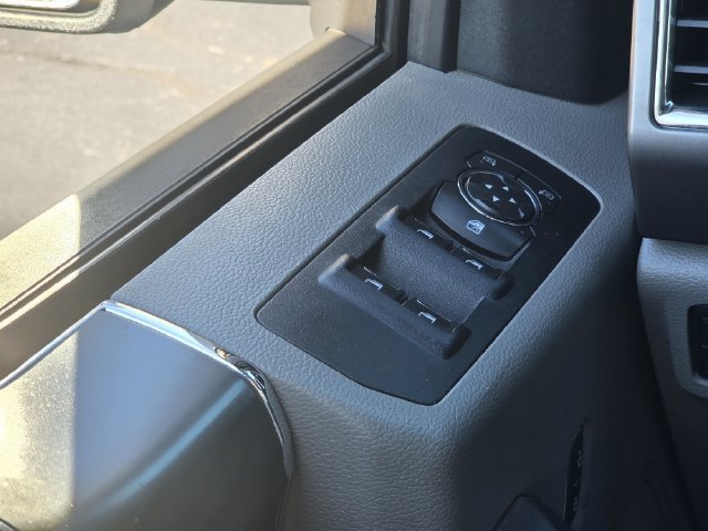 Used 2016 Ford F150 XLT w/ Equipment Group 302A Luxury AWD/4WD image 17