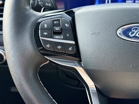 Used 2023 Ford Explorer ST w/ Equipment Group 401A image 9