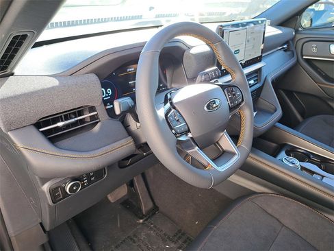 New 2026 Ford Explorer Tremor w/ Tremor Convenience Package image 7