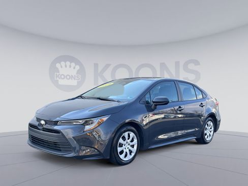 Used 2024 Toyota Corolla LE image 1