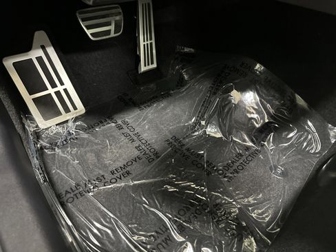 Used 2025 Lexus IS 350 F Sport image 17