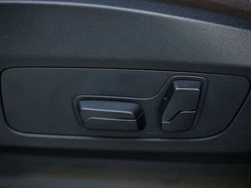 Used 2025 BMW X1 xDrive28i w/ Technology Package image 24