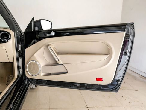 Used 2014 Volkswagen Beetle 1.8T image 29