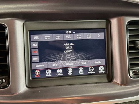Used 2020 Dodge Charger SXT w/ Blacktop Package RWD image 21