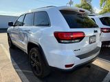 Used 2018 Jeep Grand Cherokee Laredo image 4