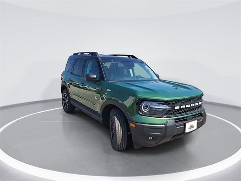 New 2025 Ford Bronco Sport Outer Banks image 2
