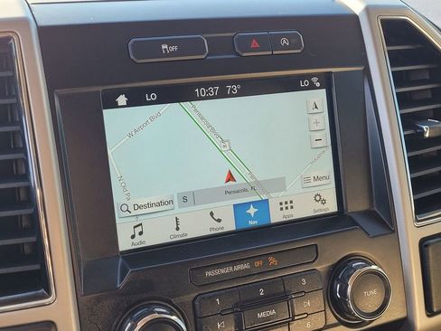 Used 2018 Ford F150 Lariat image 23