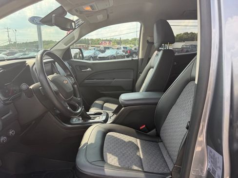 Used 2022 Chevrolet Colorado Z71 w/ Trail Boss Package AWD/4WD image 14