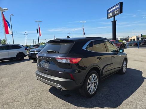 Used 2021 Ford Escape Titanium w/ Titanium Elite Package AWD/4WD image 5