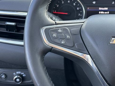 Used 2019 Chevrolet Equinox LT w/ Sun & Navigation Package image 7