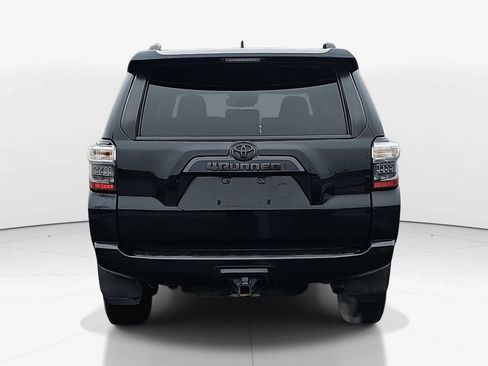 Used 2021 Toyota 4Runner SR5 image 6
