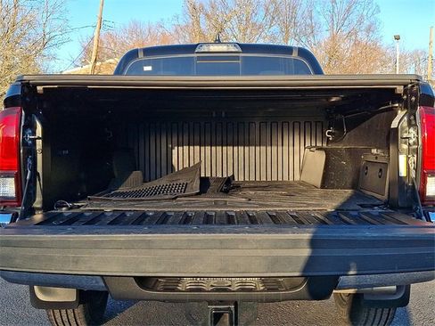 Used 2023 Toyota Tacoma TRD Sport image 27