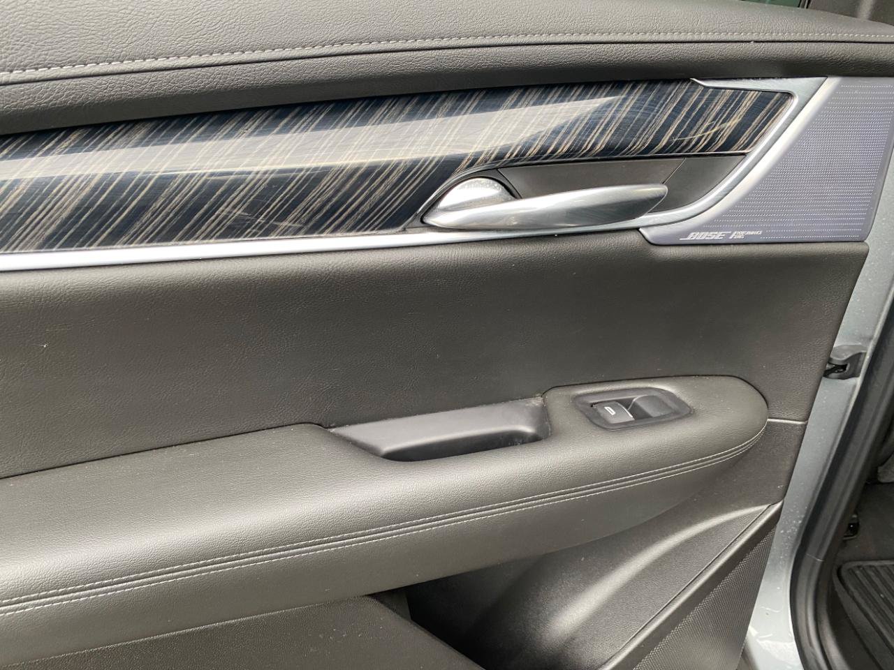 Used 2024 Cadillac XT6 Premium Luxury AWD/4WD image 36