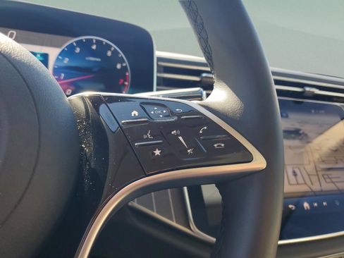 Certified 2025 Mercedes-Benz E 350 Sedan image 24