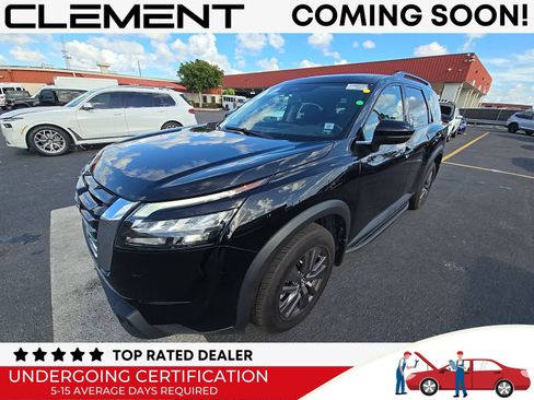 Used 2024 Nissan Pathfinder SV FWD image 1