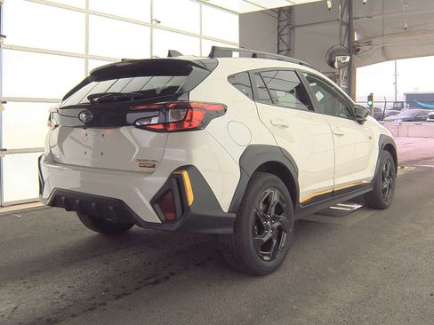 Used 2024 Subaru Crosstrek 2.5i Sport image 2
