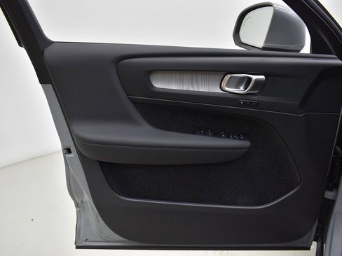 New 2025 Volvo XC40 B5 Plus w/ Climate Package image 26