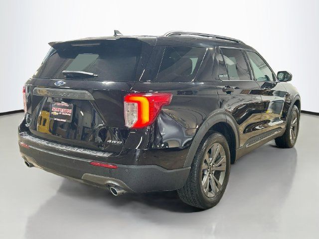 Used 2021 Ford Explorer XLT w/ XLT Sport Appearance Package AWD/4WD image 6