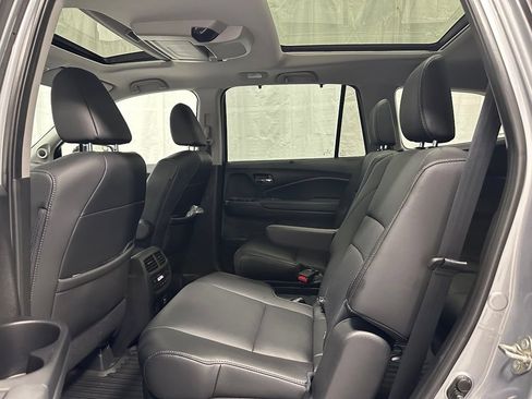 Used 2019 Honda Pilot Elite image 45