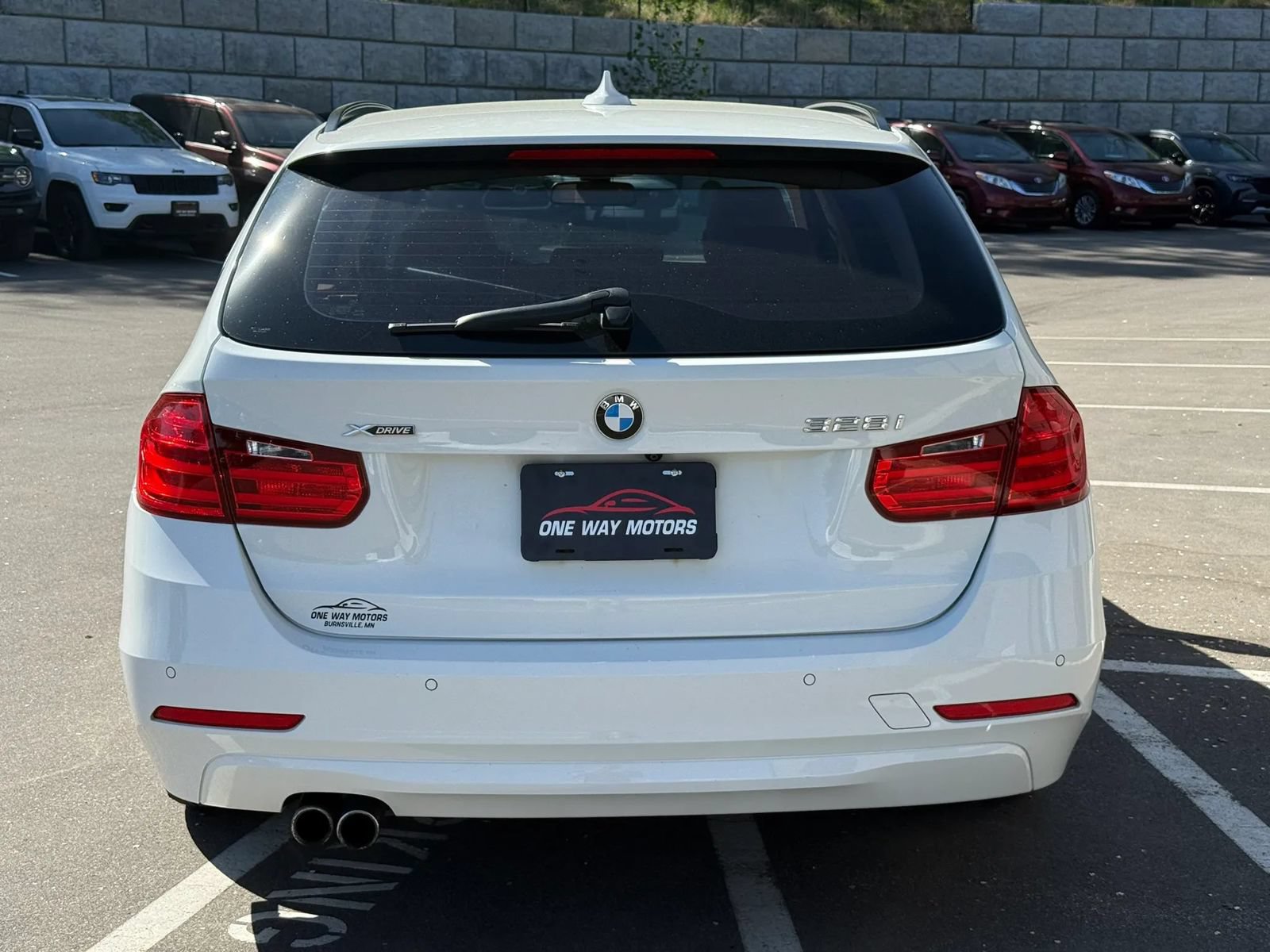 Used 2014 BMW 328i xDrive Wagon AWD/4WD image 4