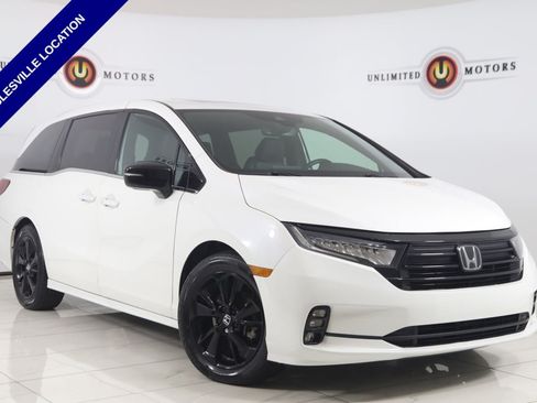 Used 2024 Honda Odyssey Sport image 1
