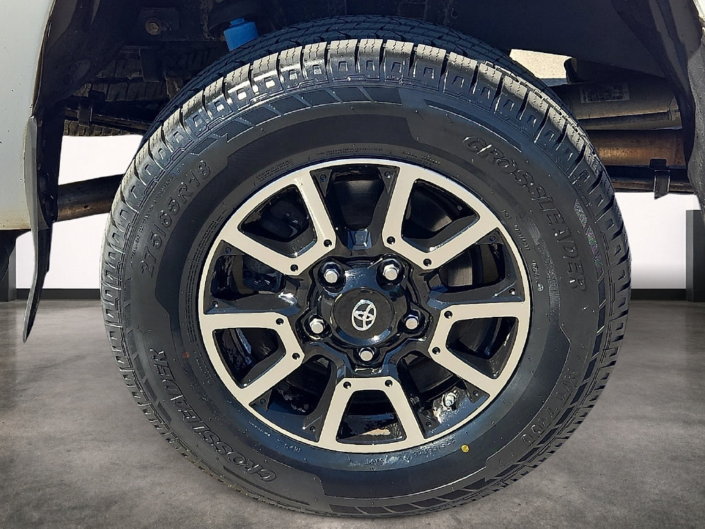 Used 2014 Toyota Tundra SR5 w/ TRD Off Road Package AWD/4WD image 7
