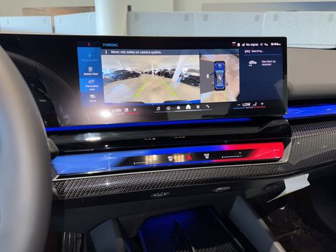 New 2026 BMW M5 w/ Executive Package image 19