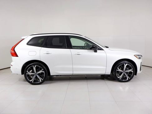 Used 2025 Volvo XC60 B5 Ultra w/ Protection Package Premier image 38