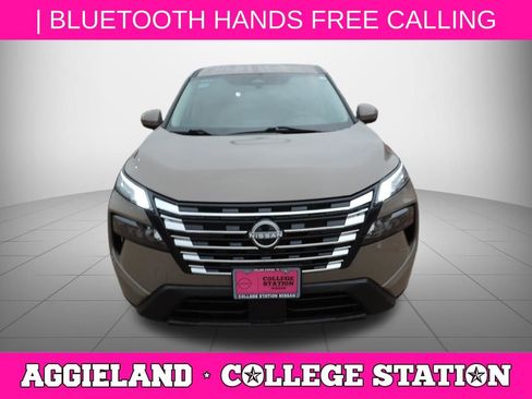 Certified 2024 Nissan Rogue SV image 10