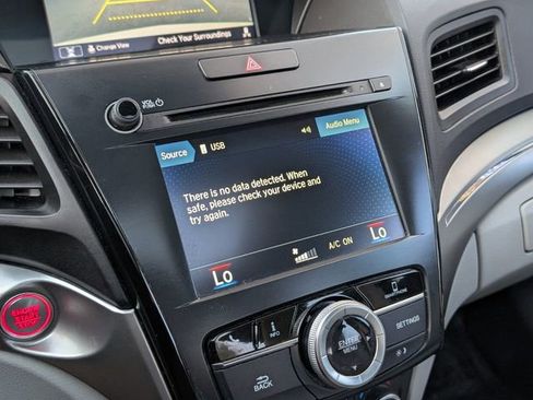 Used 2019 Acura ILX w/ Premium Package image 31