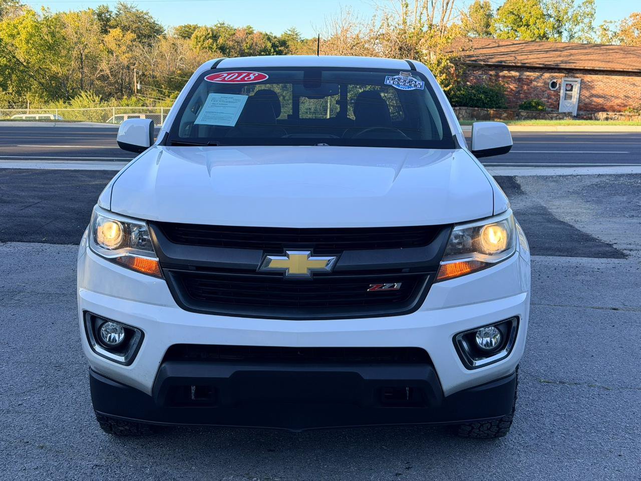 Used 2018 Chevrolet Colorado Z71 AWD/4WD image 2