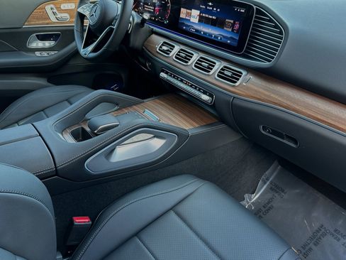 Used 2025 Mercedes-Benz GLE 350 4MATIC image 20