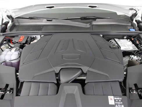 New 2026 Porsche Cayenne image 20