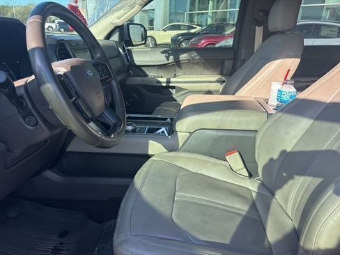 Used 2019 Ford Expedition Limited w/ Equipment Group 302A image 9