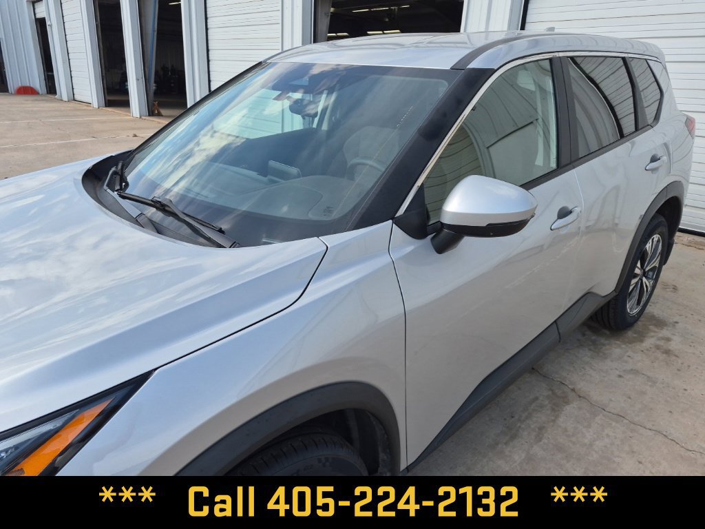 Used 2023 Nissan Rogue SV FWD image 5