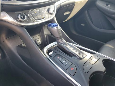 Used 2017 Chevrolet Volt Premier w/ Driver Confidence II Package image 27