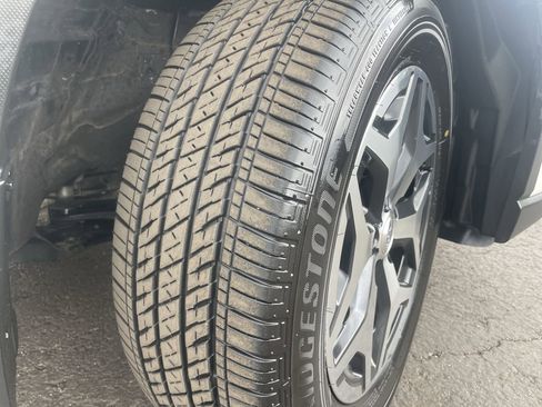 Certified 2023 Subaru Forester Premium AWD/4WD image 9