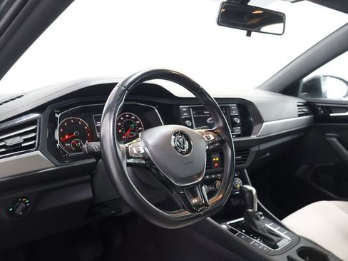 Used 2019 Volkswagen Jetta R-Line image 15