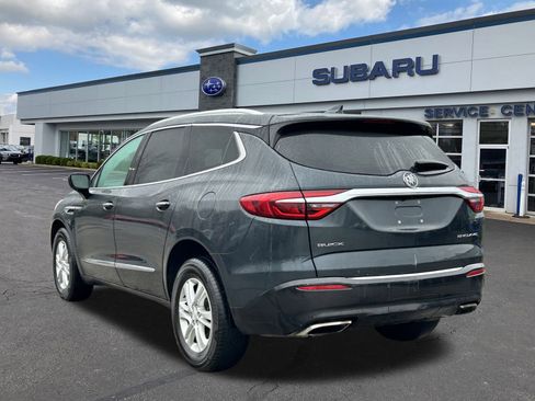 Used 2018 Buick Enclave Essence image 5