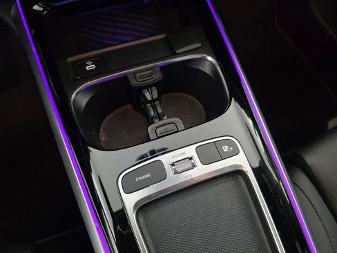 Certified 2025 Mercedes-Benz GLB 250 image 23