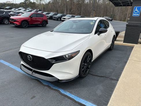 New 2026 MAZDA MAZDA3 Hatchback w/Premium Plus Pkg image 3