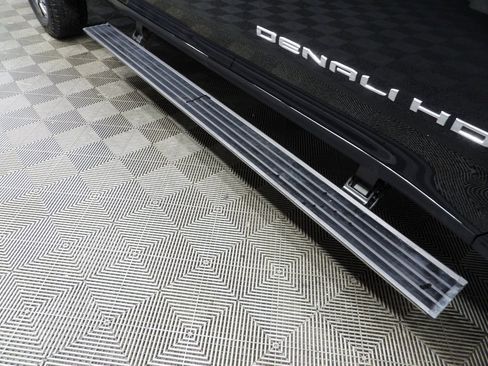 Used 2025 GMC Sierra 2500 Denali w/ Denali Reserve Package image 48