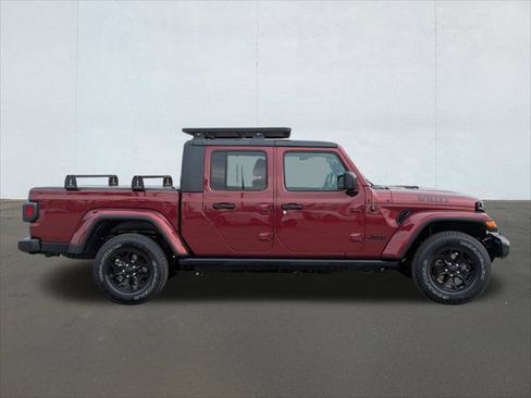 Used 2021 Jeep Gladiator Sport image 6