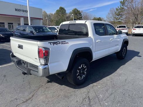 Used 2023 Toyota Tacoma TRD Off-Road image 10