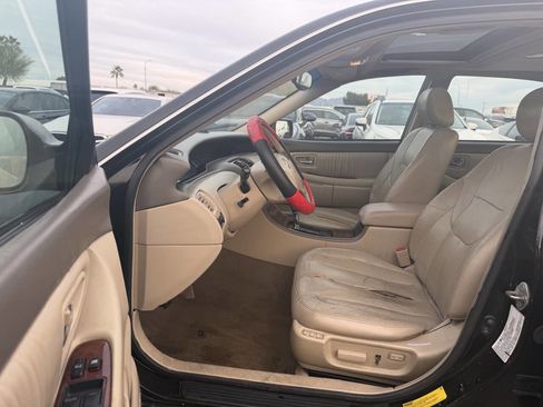 Used 2002 Toyota Avalon XLS image 15