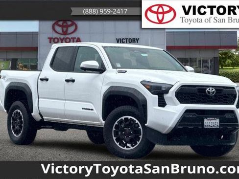 Certified 2025 Toyota Tacoma TRD Off-Road w/ TRD Off Road Premium Package image 1