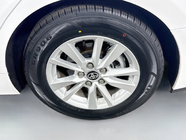 Certified 2026 Toyota Camry LE FWD image 31