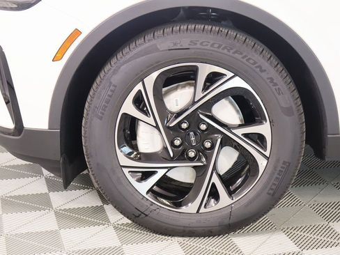 New 2026 Lincoln Nautilus Premier w/ Jet Appearance Package AWD/4WD image 18